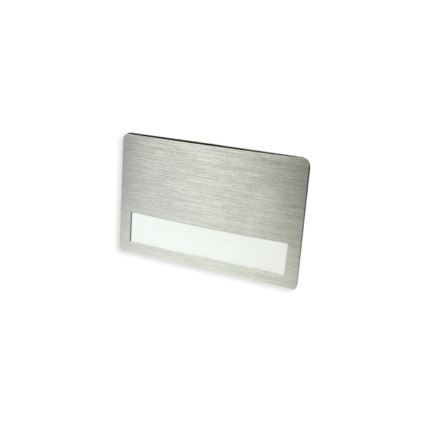 Metall-Namensschild 87 x 55 mm mit Broschennadel